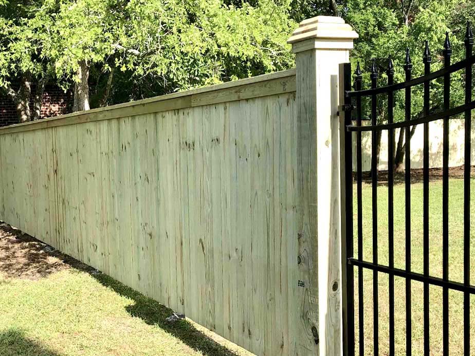 Central Arkansas residential fence installation company